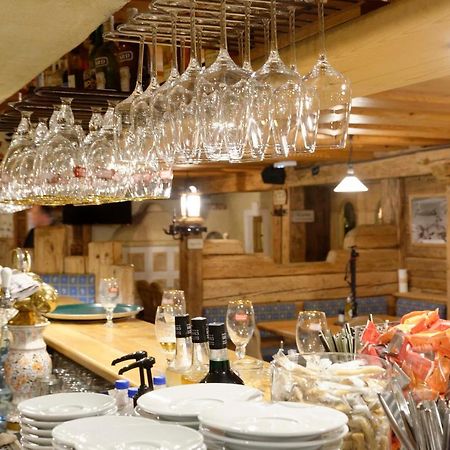 Hotel 3 Etoiles -Restaurant Le Pilatus Courchevel Exterior photo
